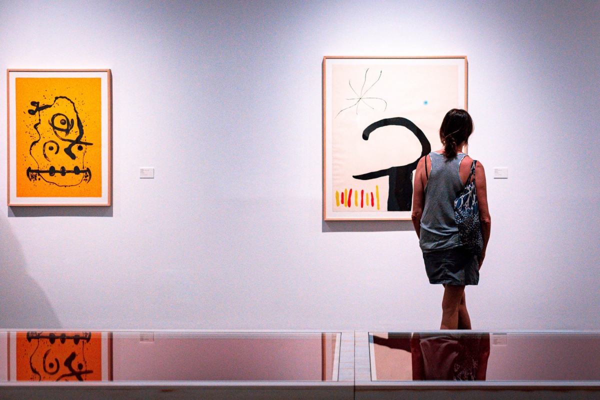 "el lenguaje del color. miró íntimo"