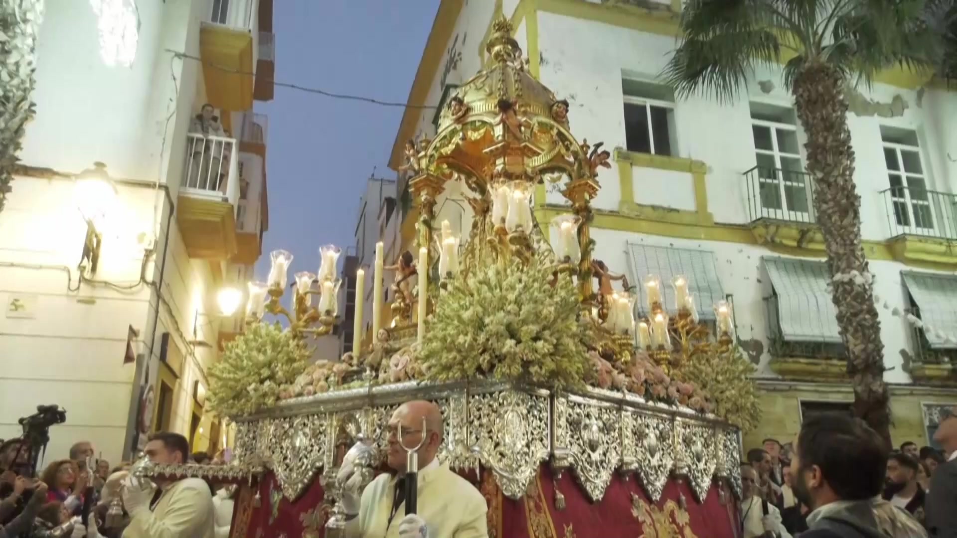 LA LEVANTA 2026-10-25