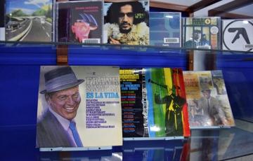 "la música en la biblioteca"