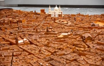 Exposición piezas de la maqueta de cádiz 