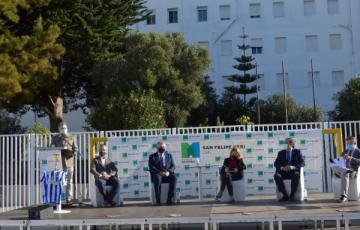 En el patio del colegio San Felipe Neri marianistas