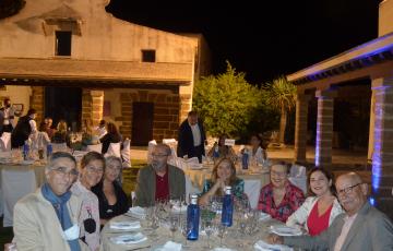  Juan Manzorro, Mónica de Ramón, Carmen Morillo, Fernando Santiago, Encarna Díaz, Paqui Cea, Isabel Pozuelo y Pablo Juliá.