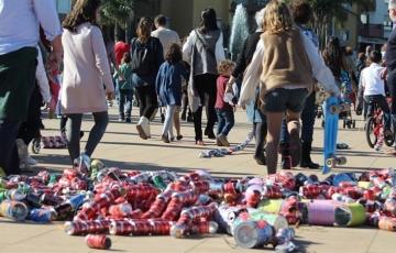 noticias cadiz arrastre de latas.jpg