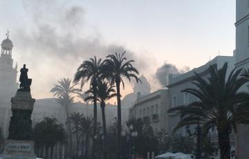 noticias cadiz incendio restaurante.jpg