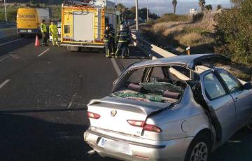 noticias cadiz rescatada una conductora en algeciras.jpeg