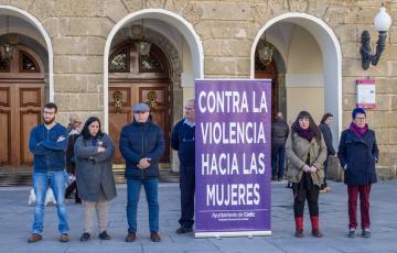 noticias cadiz minuto de silencio_11.jpg