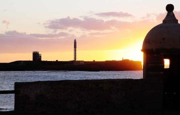 noticias cadiz faro castillo san sebastian.jpg