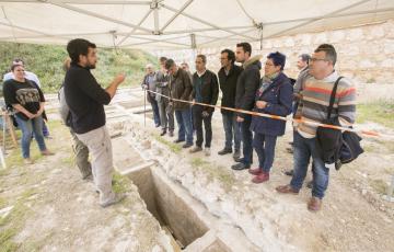 11042016-visita-excavaciones-cementerio-memoria-histórica-023-1340x893.jpg