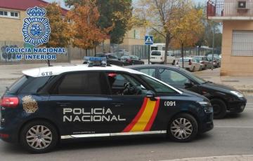 COCHE POLICIA.jpg