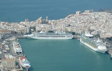 noticias cadiz puerto de cadiz cruceros.jpg