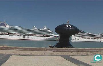 noticias cadiz cruceros en el muelle.jpg