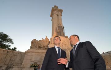 noticias pablo casado monumento plaza españa (17).jpeg