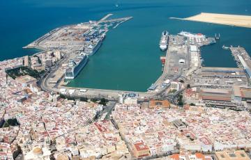 noticias cadiz El-puerto-de-Cádiz.jpg