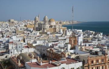 una-lavanderia-autoservicio-en-cadiz.jpg