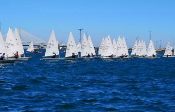 noticias cadiz regata laser carnaval.jpg