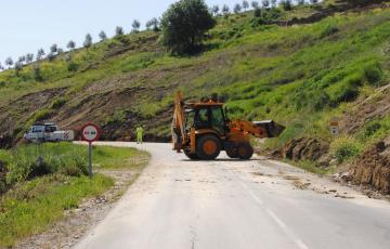 noticias cadiz reparaciones en la carretera entre El Gastor y Setenil.JPG