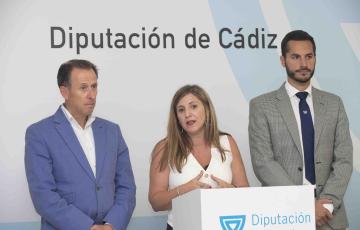 noticias cadiz Irene García, José María Román y Mario Fernández.JPG