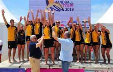 noticias cadiz ciudad de malaga campeonas balonmano playa.jpg