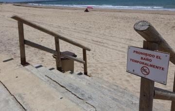 playa-fuentebravia-contaminada (2)-U3020407707734LD--620x349@abc.jpeg