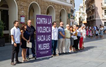 noticias cadiz minuto de silencio_20.jpg