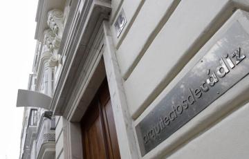 Sede-Colegio-Oficial-Arquitectos-Plaza_1361574788_101013933_667x375.jpg