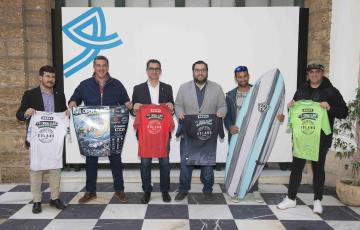 noticias cadiz Participantes nen la presentación del VII Open Surf Yerbabuena.JPG