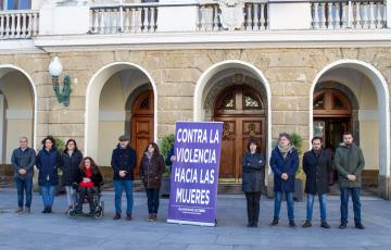 noticias cadiz minuto de silencio ayuntamiento.jpg