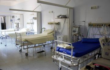 hospital-cama-medico.jpg