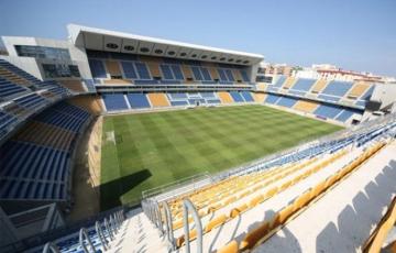 noticias cadiz estadio carranza matutino vacio.jpg