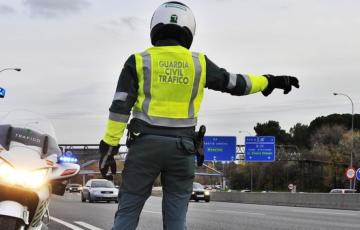 guardia-civil-trafico-carretera.jpg