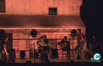 El Festival Patrimonio Flamenco ha contado con más de treinta artistas de Cádiz 