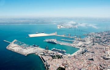 Sin pausa en el Puerto de Cádiz