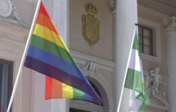 El Ayuntamiento izó la bandera el pasado mes de junio