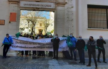 Los trabajadores han estado hasta dos meses sin cobrar ninguna prestación