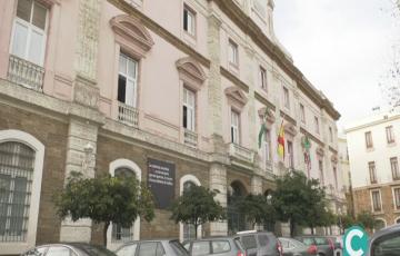La fachada de la Diputación de Cádiz