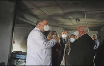 El consejero de Salud y Familias, Jesús Aguirre, ha visitado las plantas del centro afectadas por el incendio 