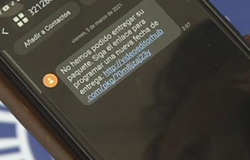 La Policía Nacional advierte de una estafa mediante SMS simulando la recogida de paquetes