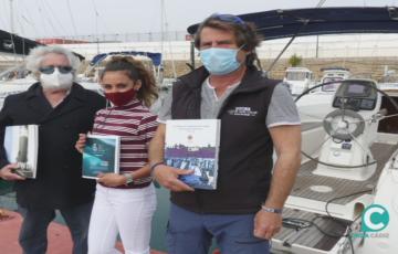 Voluntarios de la Real Liga Naval que han viajado el velero desde Santander 