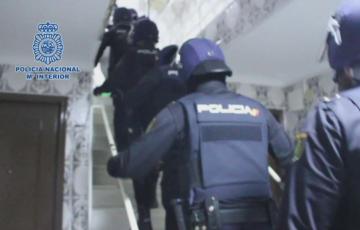 Agentes de la UDYCO durante un operativo en la capital 