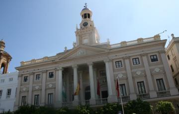 Fachada del Ayuntamiento de Cádiz