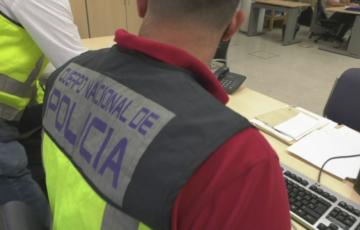 Agentes del Grupo de Delitos Tecnológicos de la Policía Nacional 