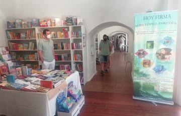 La Fundación Municipal de Cultura entrega los premios a los ganadores del certamen literario de la 36 Feria del Libro Cádiz