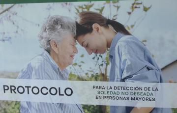 Cartel de la nueva campaña de protocolo de detección de la soledad de mayores