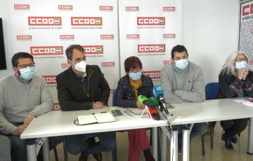Comparecencia de representantes de CCOO Hábitat con el líder andaluz de IU