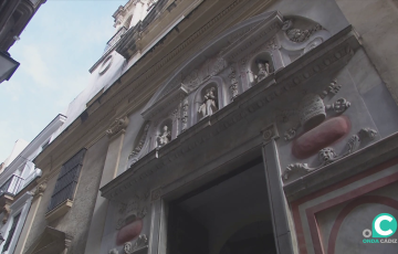 Fachada de la Iglesia del Rosario.