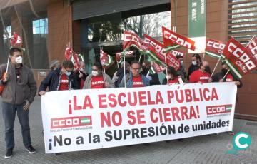 Concentración de CCOO ante la Delegación del Gobierno de la Junta en Cádiz