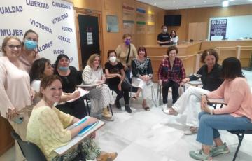 El encuentro servirá para mejorar la atención a las mujeres en Cádiz