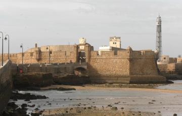 El Ayuntamiento ya no cuenta con la cesión de uso del Castillo de San Sebastián y a finales de mayo quedará sin vigilancia