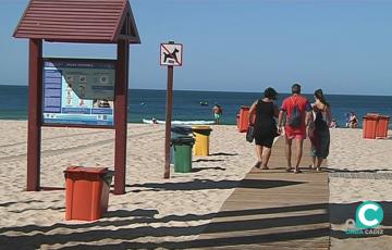 El Ayuntamiento adelanta la ampliación de los servicios de playa a la temporada baja