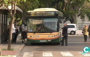 Los representantes de la plantilla de los autobuses urbanos consiguen preacuerdo con la empresa